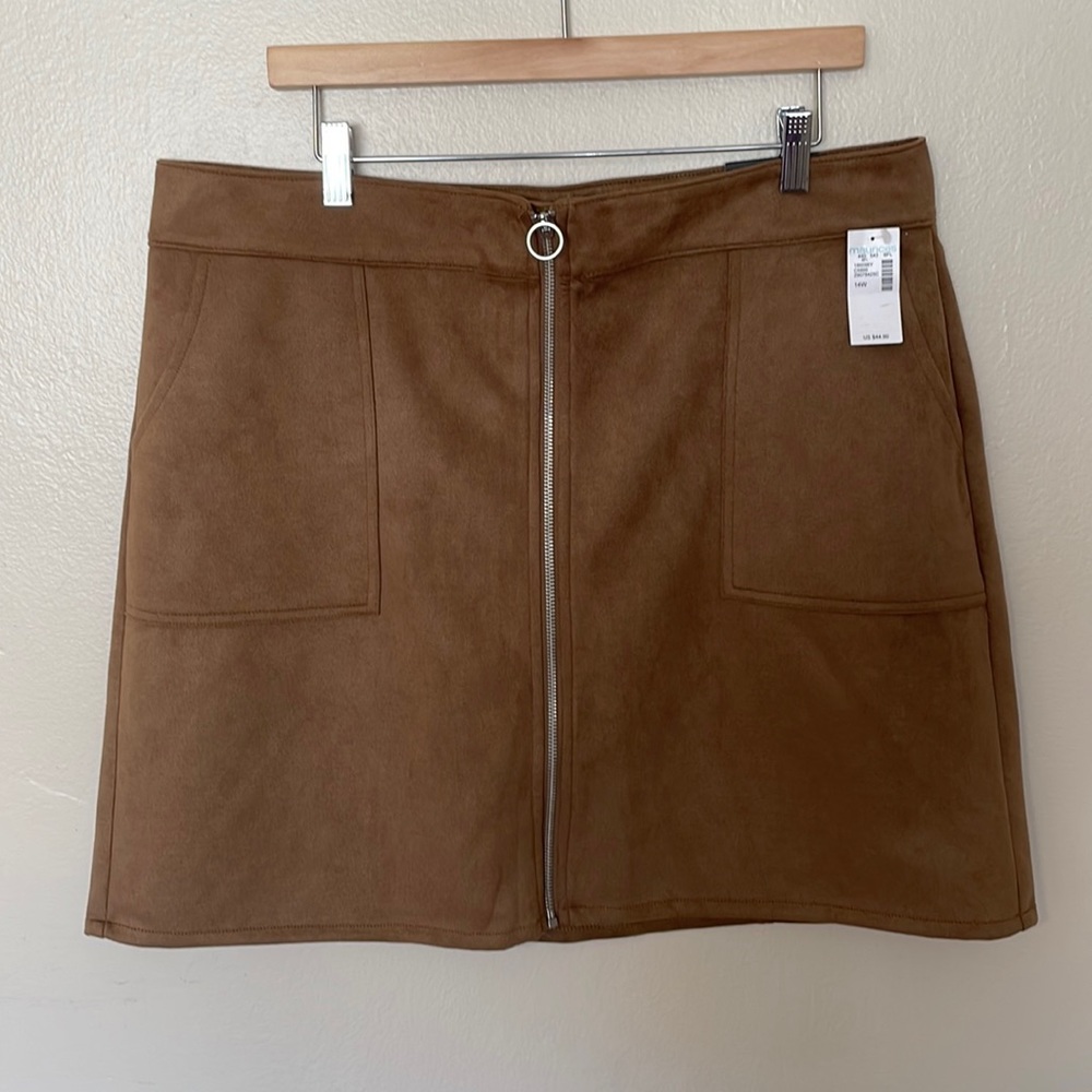 NWT Maurices Suede Look Skirt. Size 14W